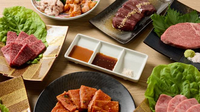 味噌ダレなど、泉匠苑特製のタレ